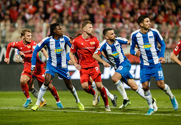 关于印第安纳步行者迎葡超关键赛，关键时刻扳平良机，球迷炸锅，阵容厚度经受考验的信息